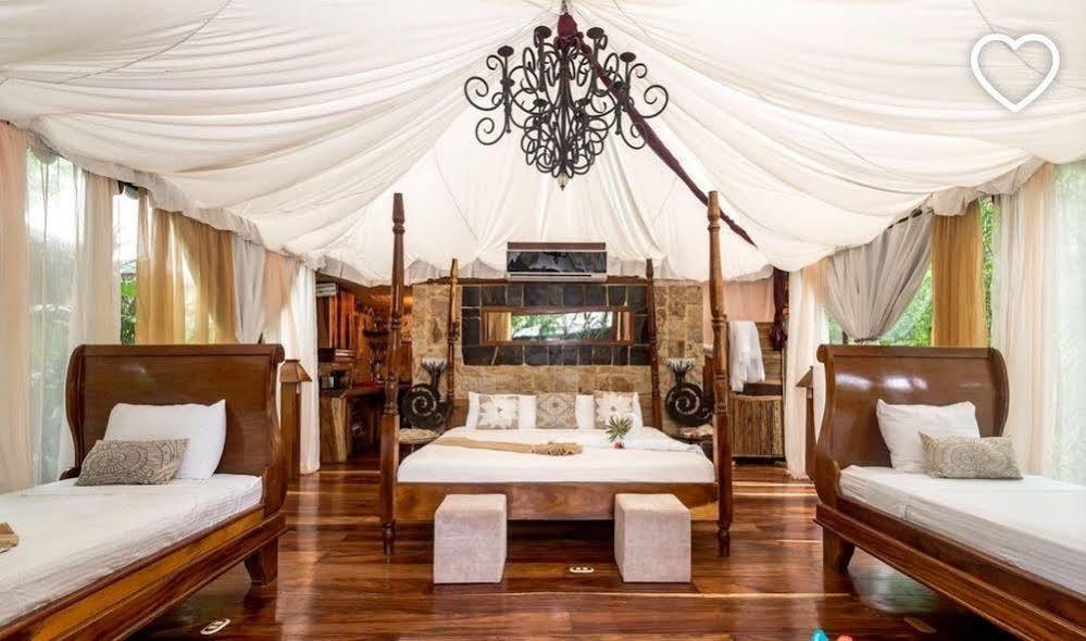 Ocho Artisan Bungalows (Adults Only) Tamarindo Exterior foto