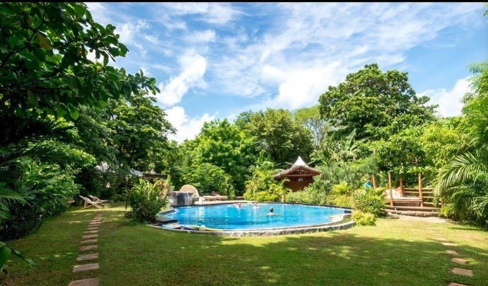 Ocho Artisan Bungalows (Adults Only) Tamarindo Exterior foto